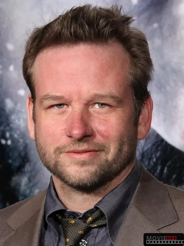 Dallas Roberts
