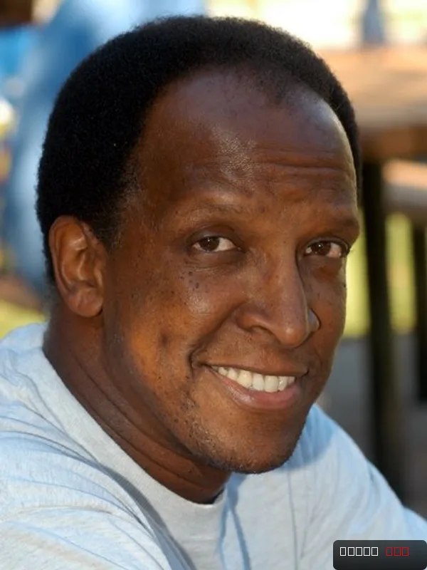 Dorian Harewood — photo 1