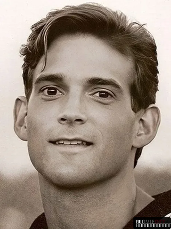 Dwier Brown