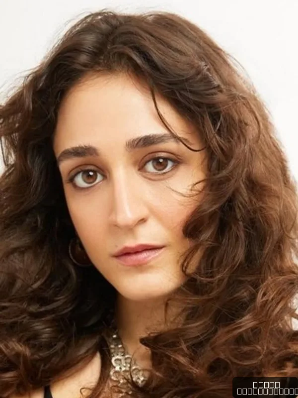Eda Akalın — photo 1