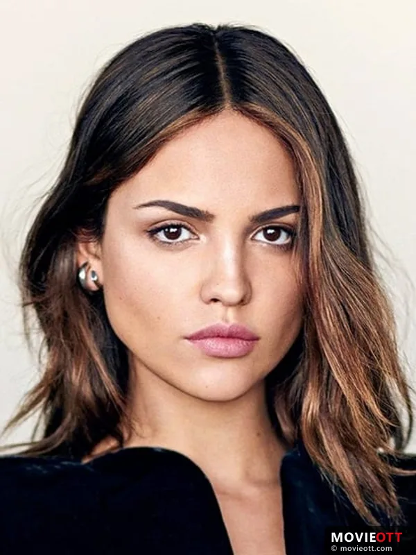 Eiza González — photo 1