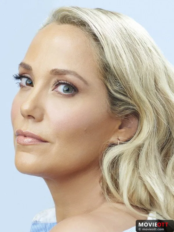 Elizabeth Berkley — photo 5
