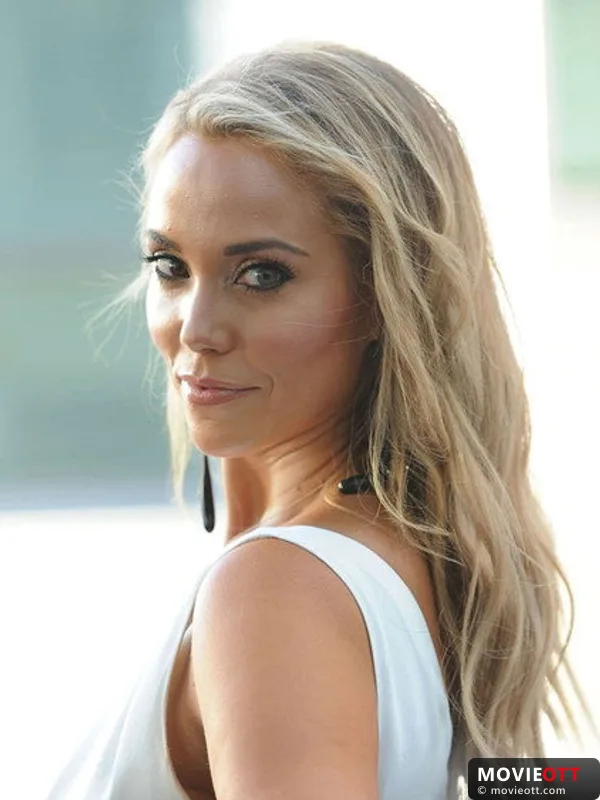 Elizabeth Berkley — photo 6