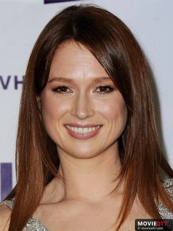 Ellie Kemper — photo 1