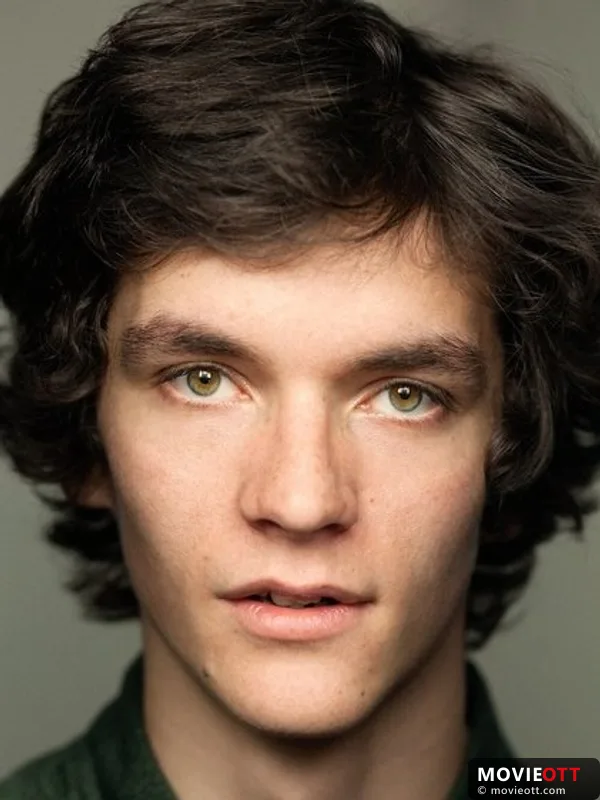 Fionn Whitehead — photo 1