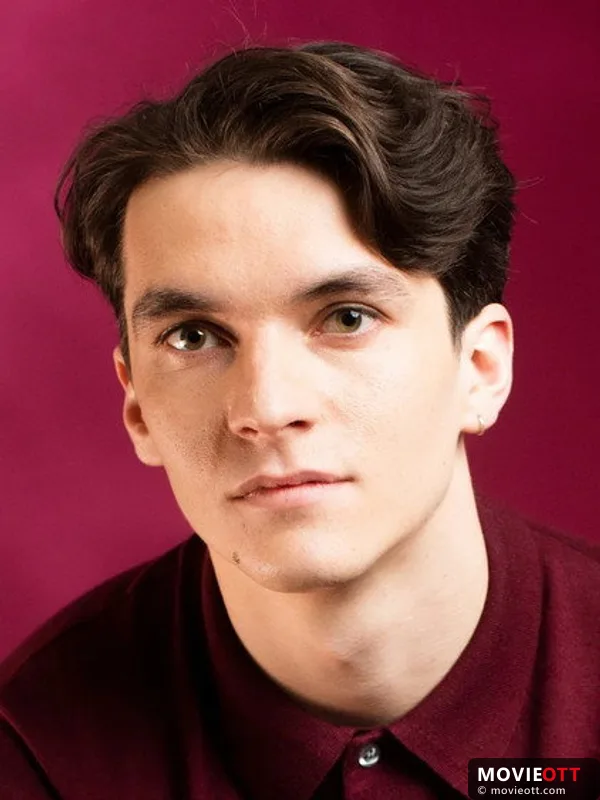 Fionn Whitehead — photo 4