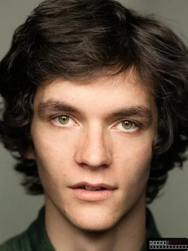 Fionn Whitehead