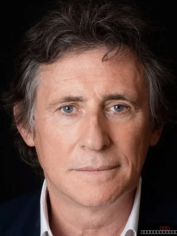 Gabriel Byrne