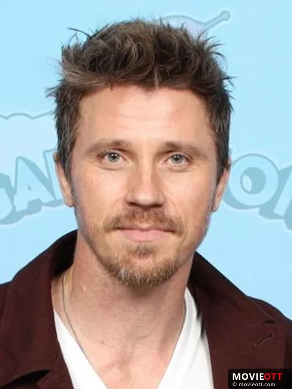 Garrett Hedlund — photo 3