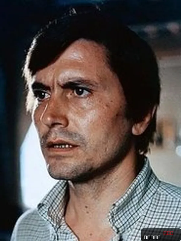 Giulio Brogi