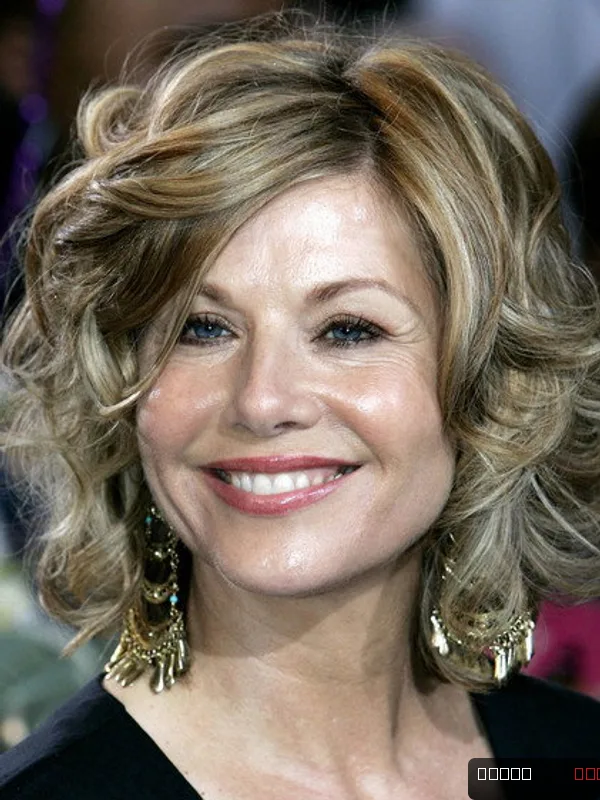 Glynis Barber — photo 1