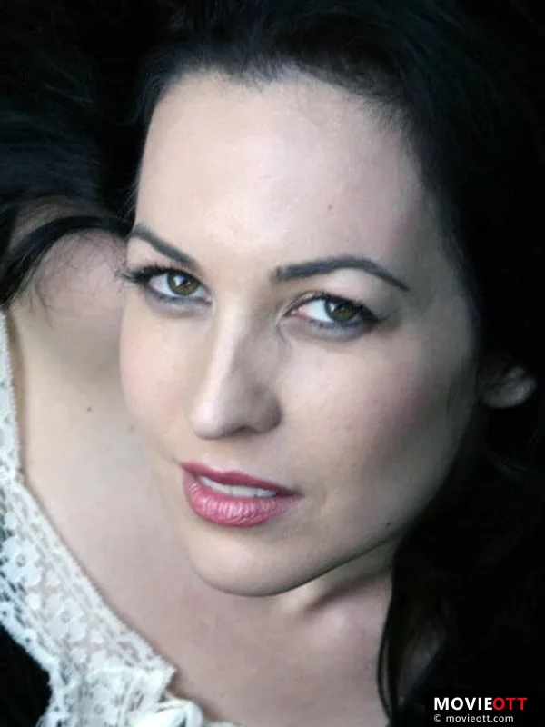 Grey DeLisle — photo 2