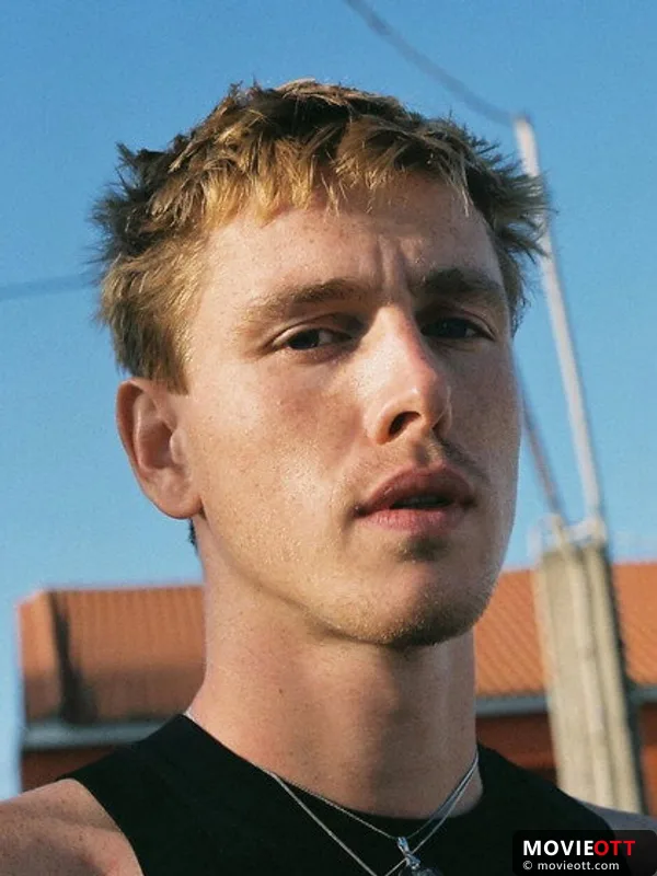 Harris Dickinson — photo 5