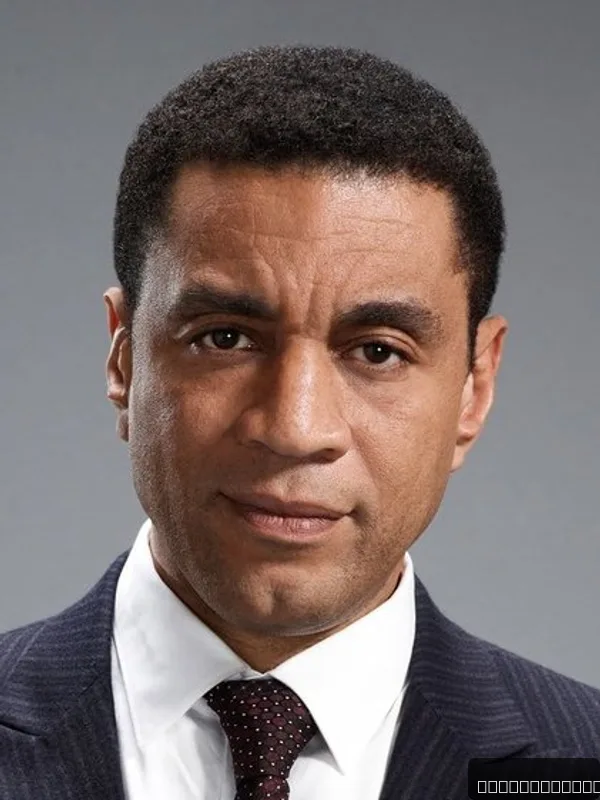 Harry Lennix — photo 1
