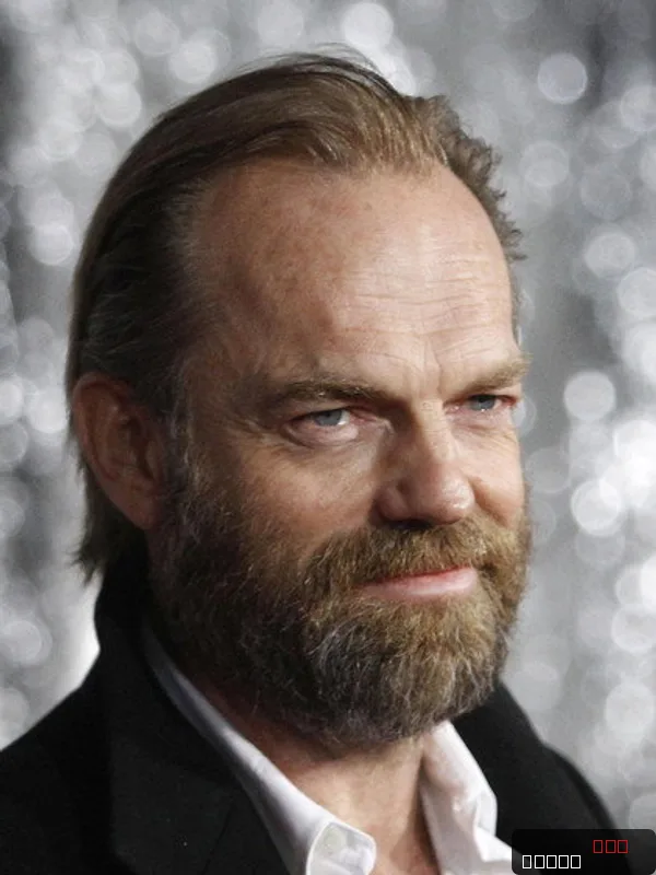 Hugo Weaving — photo 6