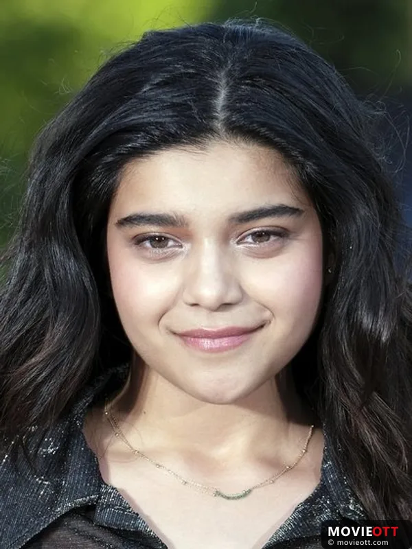Iman Vellani — photo 1