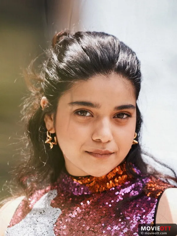 Iman Vellani — photo 3
