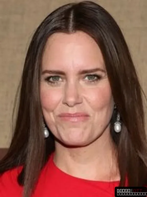 Ione Skye