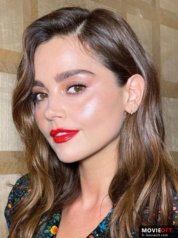 Jenna Coleman — photo 1