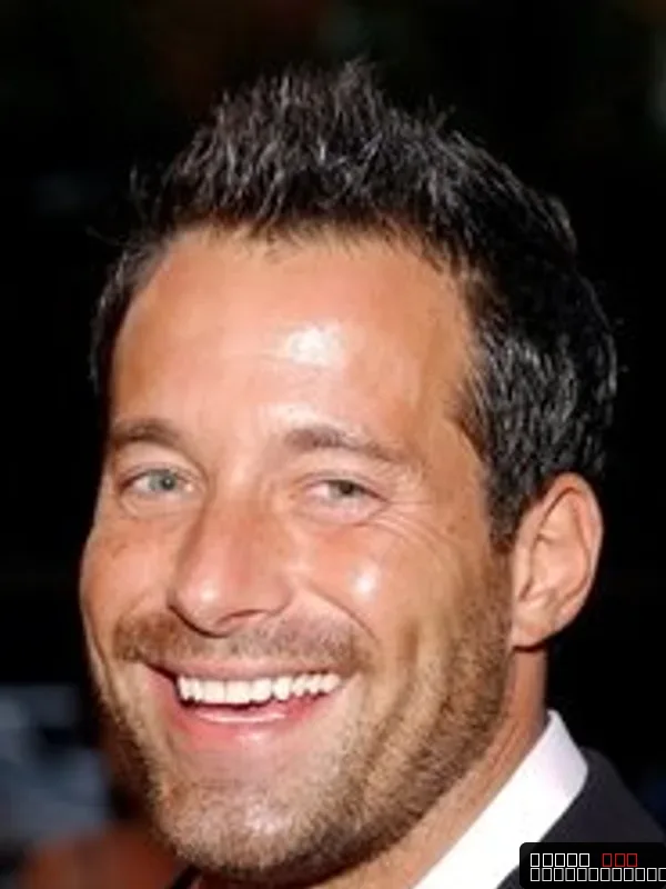 Johnny Messner