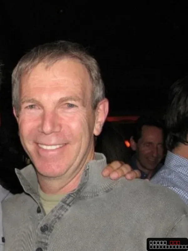Jonathan Tzachor