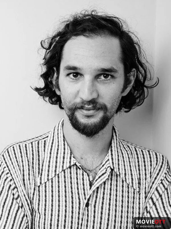 Josh Safdie — photo 1