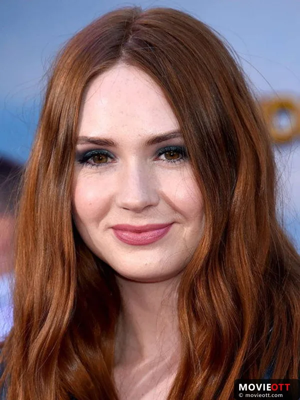 Karen Gillan — photo 2