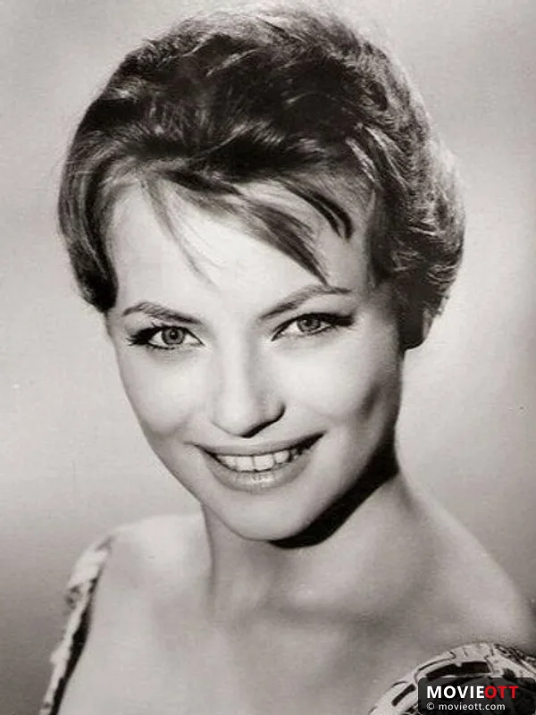 Karin Baal — photo 4