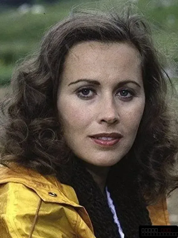 Kate Nelligan