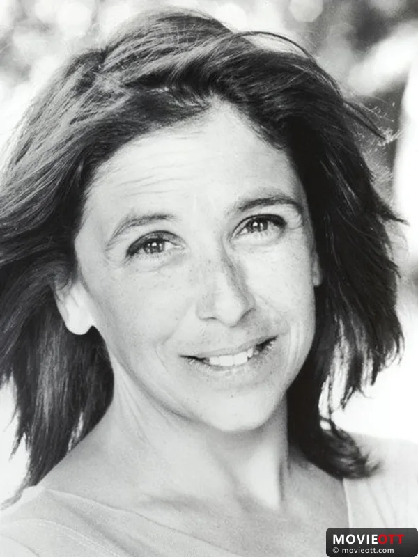 Kathryn Hunter — photo 3