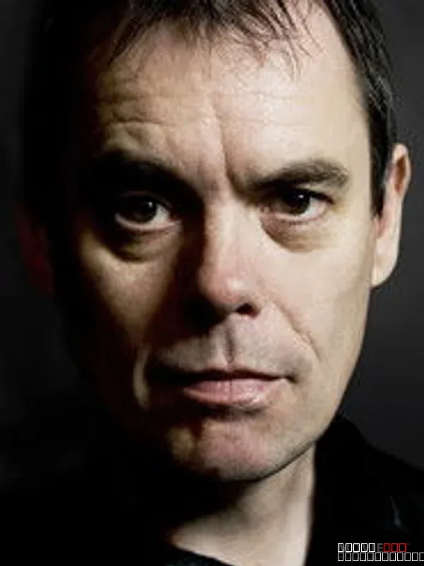 Kevin Eldon