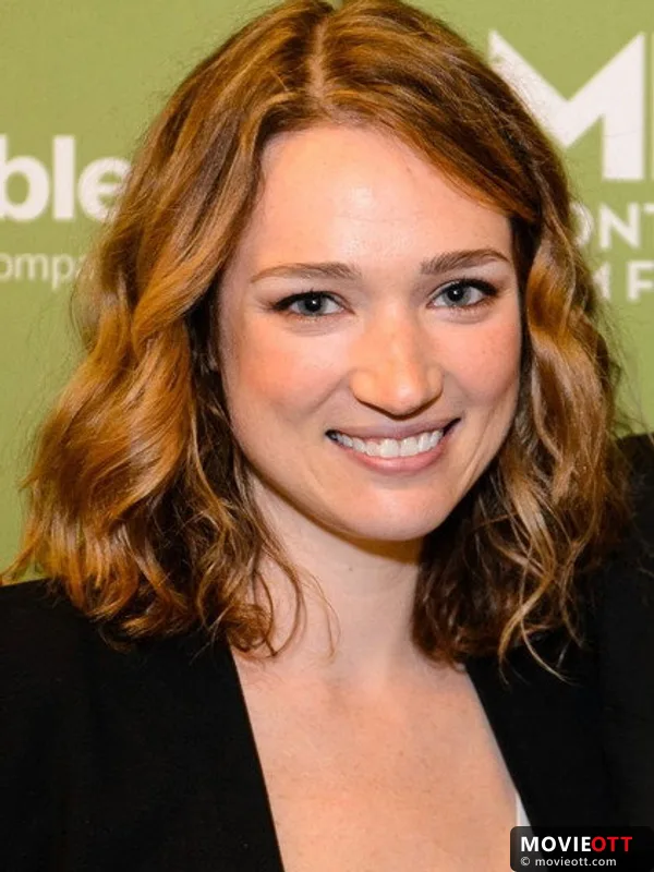Kristen Connolly — photo 4