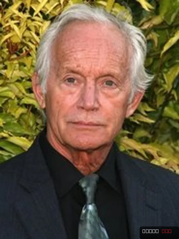 Lance Henriksen
