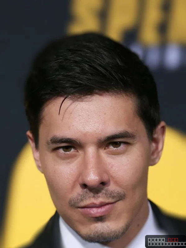 Lewis Tan — photo 3