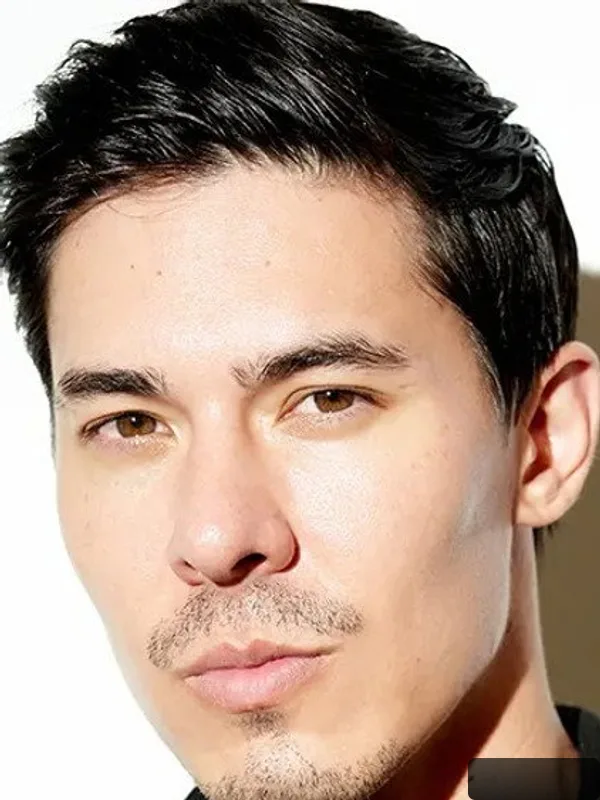 Lewis Tan — photo 6