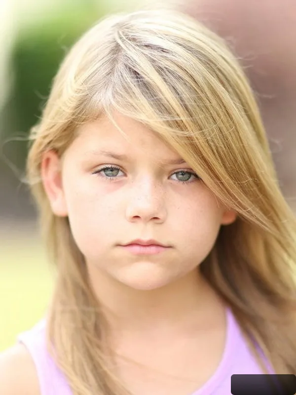 Lia McHugh — photo 5