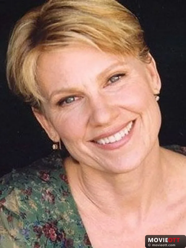 Lindsay Crouse — photo 1