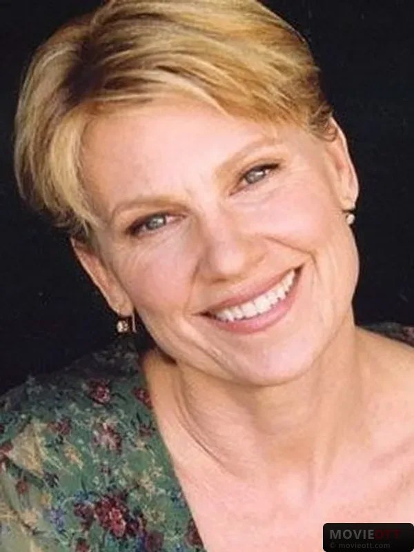 Lindsay Crouse