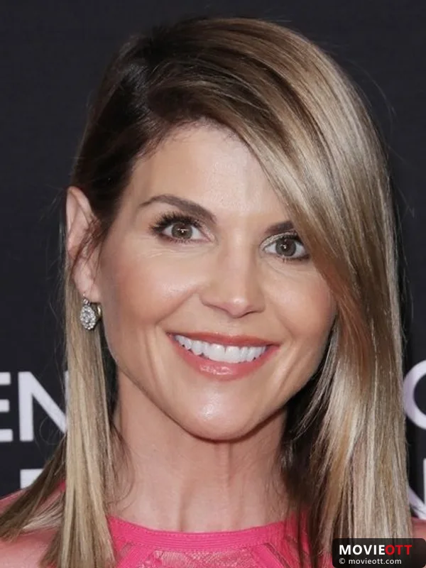 Lori Loughlin — photo 1