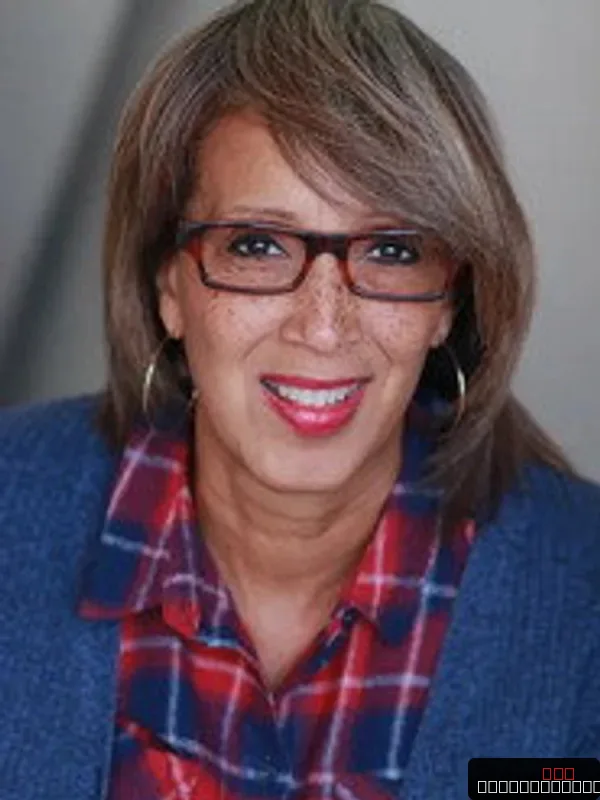 Lynne Burnett