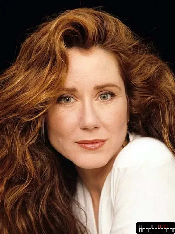 Mary McDonnell