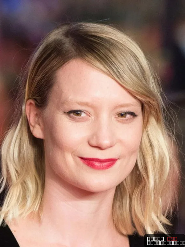 Mia Wasikowska — photo 4