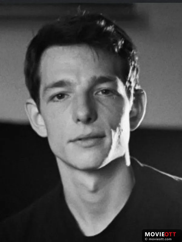 Mike Faist — photo 5