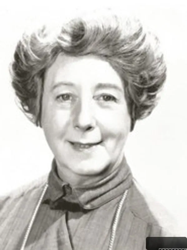 Mona Washbourne