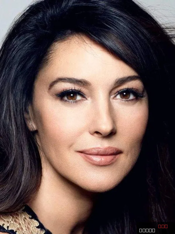 Monica Bellucci — photo 2