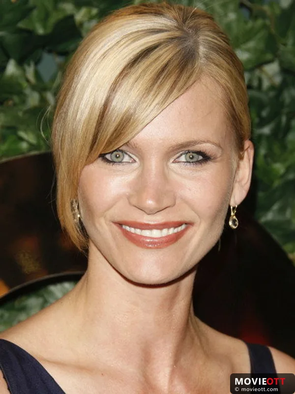 Natasha Henstridge — photo 2