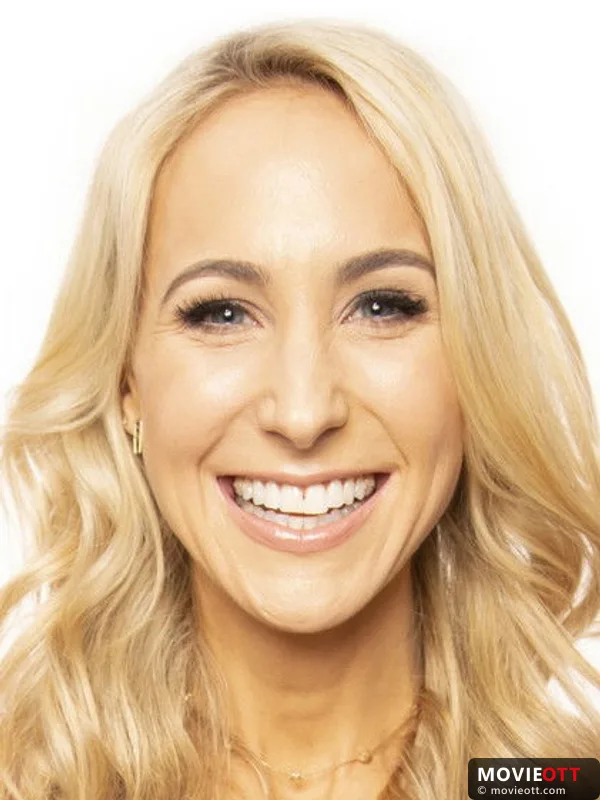 Nikki Glaser — photo 3