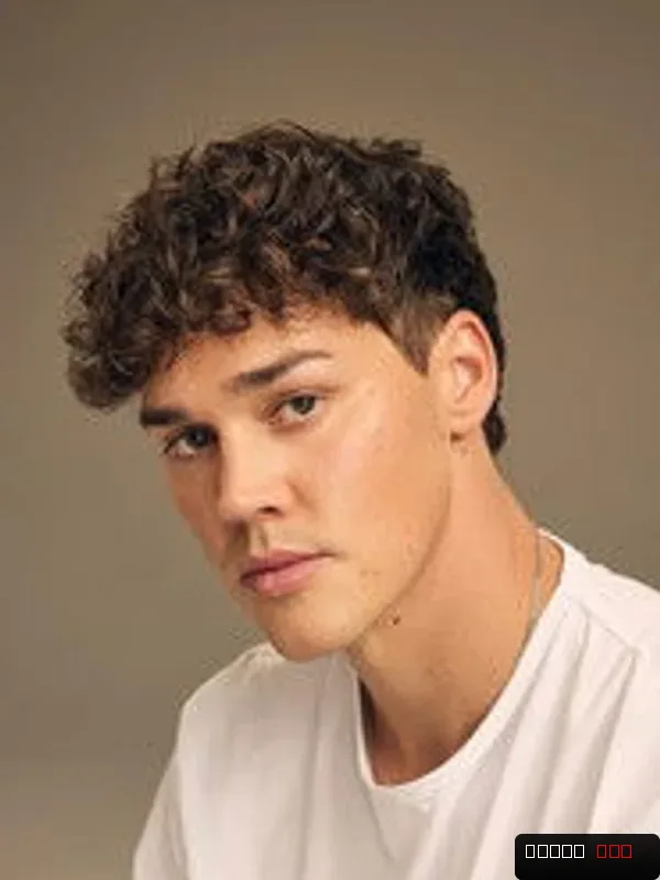 Noah Beck