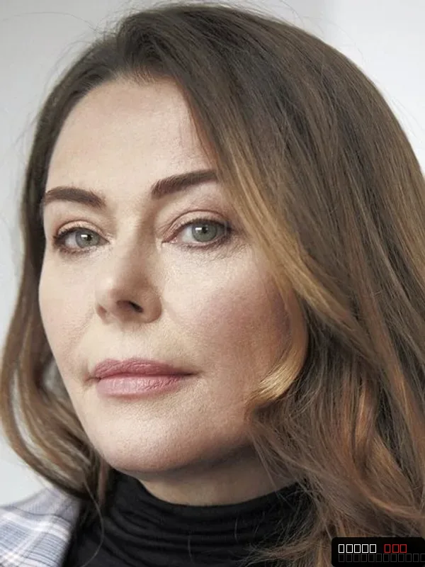 Polly Walker