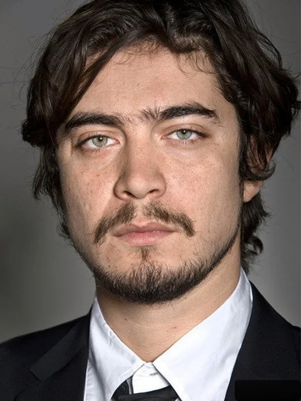 Riccardo Scamarcio — photo 2